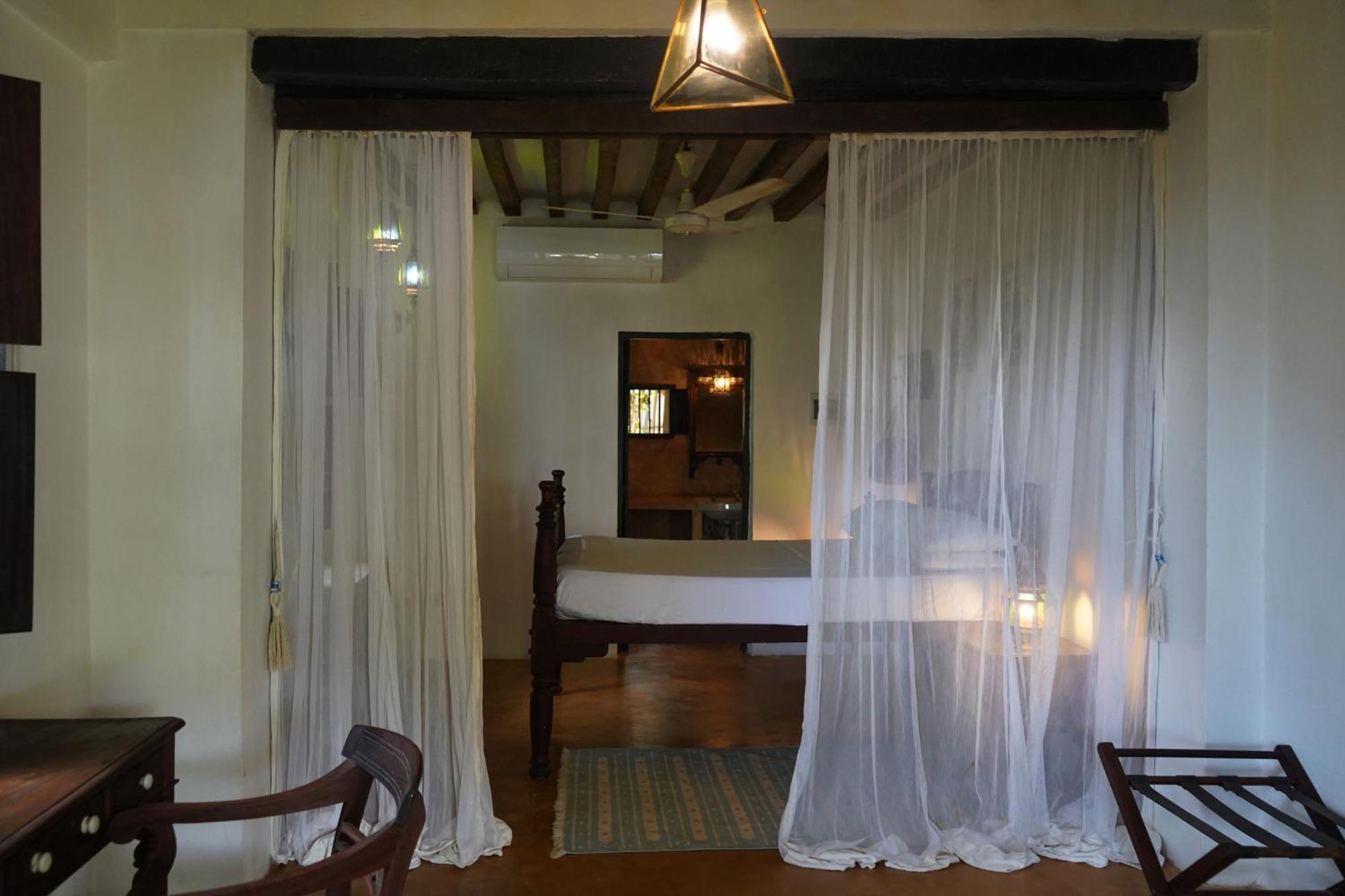 Kijani Hotel Ламу Экстерьер фото