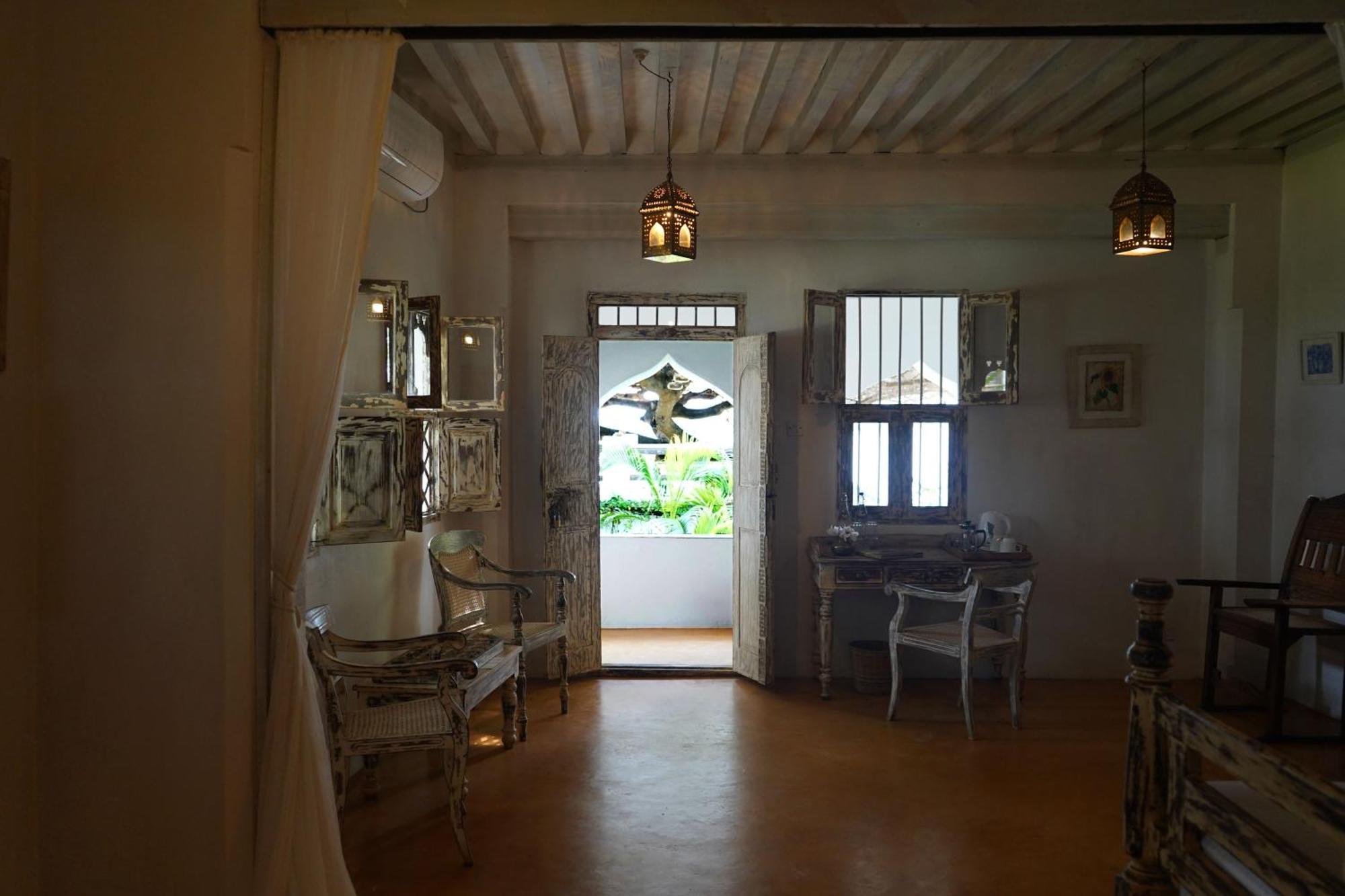 Kijani Hotel Ламу Экстерьер фото