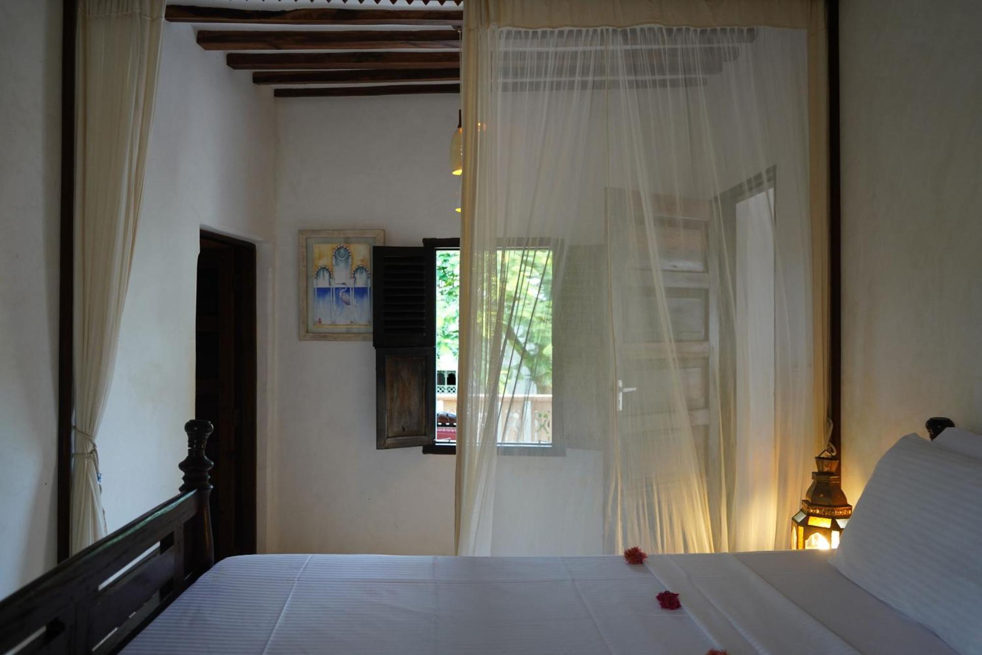 Kijani Hotel Ламу Экстерьер фото