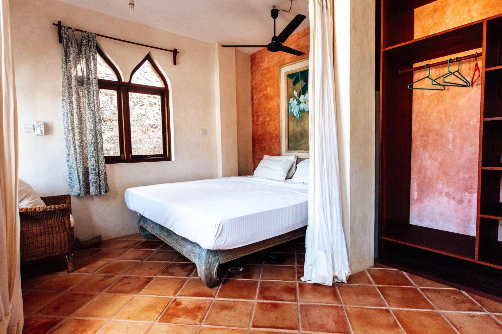 Kijani Hotel Ламу Экстерьер фото